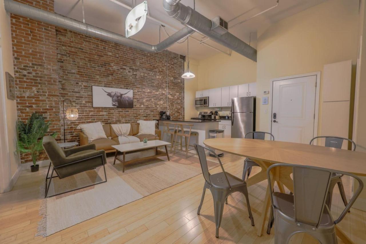 Apartamento Stylish Exposed Brick 3 Bedroom *